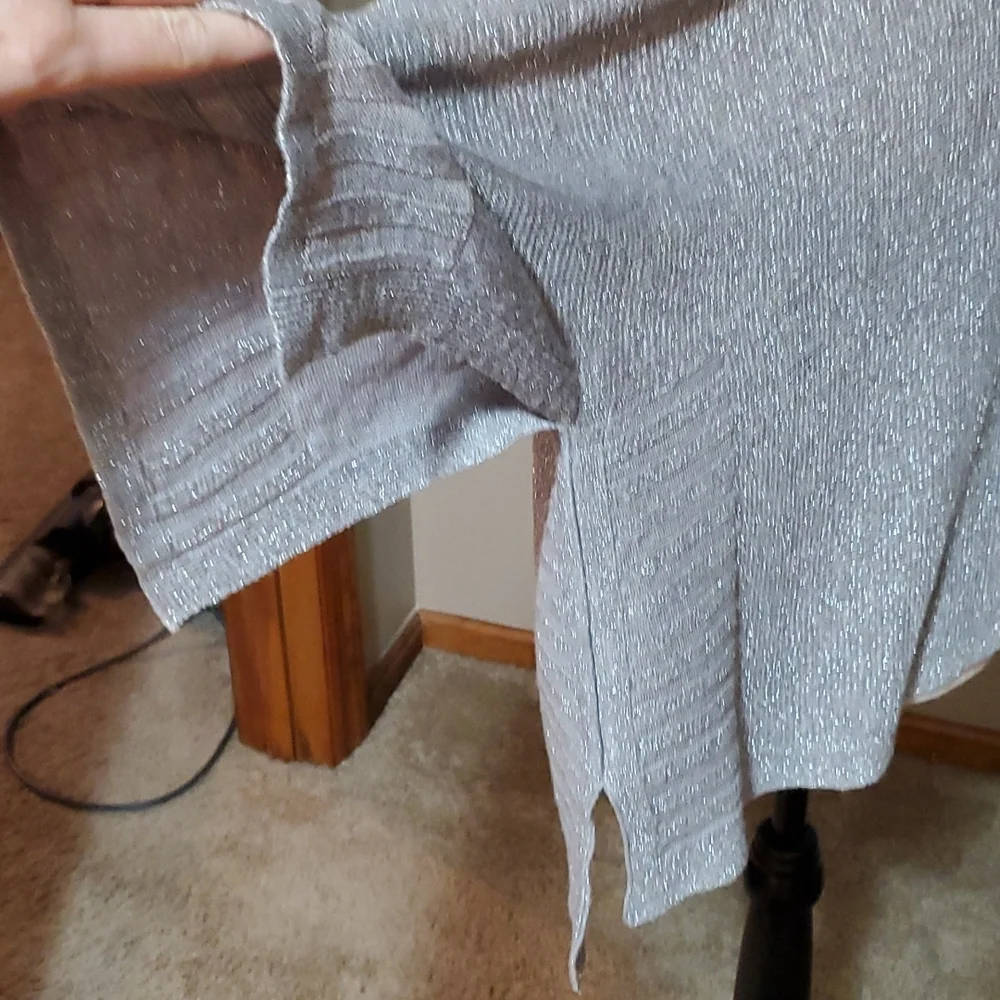 Anthropologie Top - Picture 5 of 10